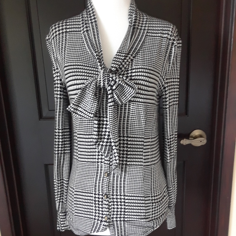 Charter Club Long Sleeve Button Shirt